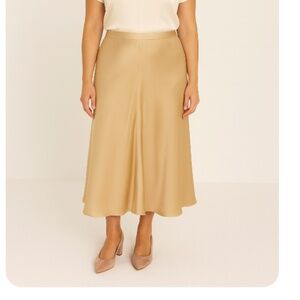 Clips New Champange Gold Slip Skirt Made in Italy Waist=17"+ , silky stretchy